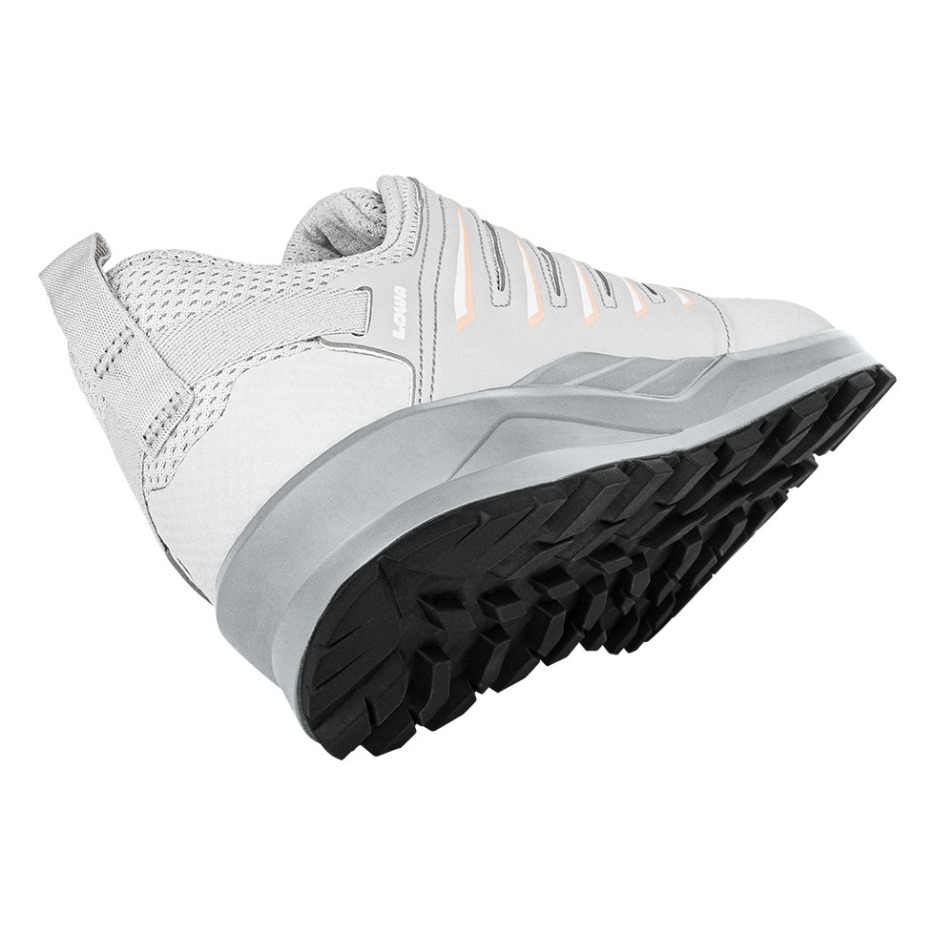 Lowa Vento Buvo Beveik Baltas